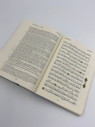Der Edle Koran und die französische Übersetzung seiner Bedeutungen. Schwarzes Hardcover